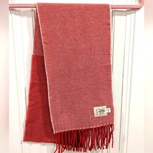 Avoca red white pattern cashmere wool blend scarf